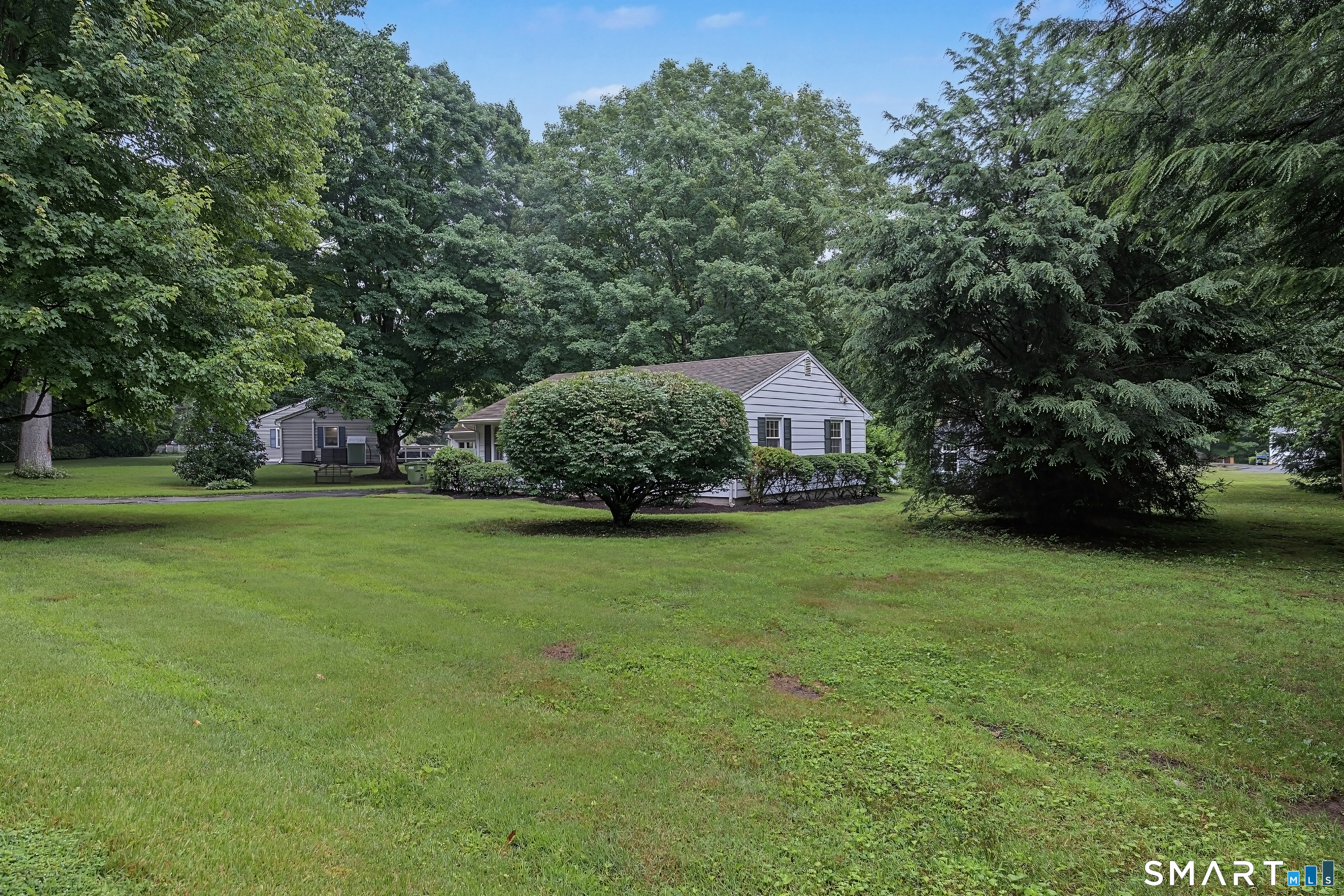 80 Dennison Road Essex, CT 06426 - Photo 2 of 30