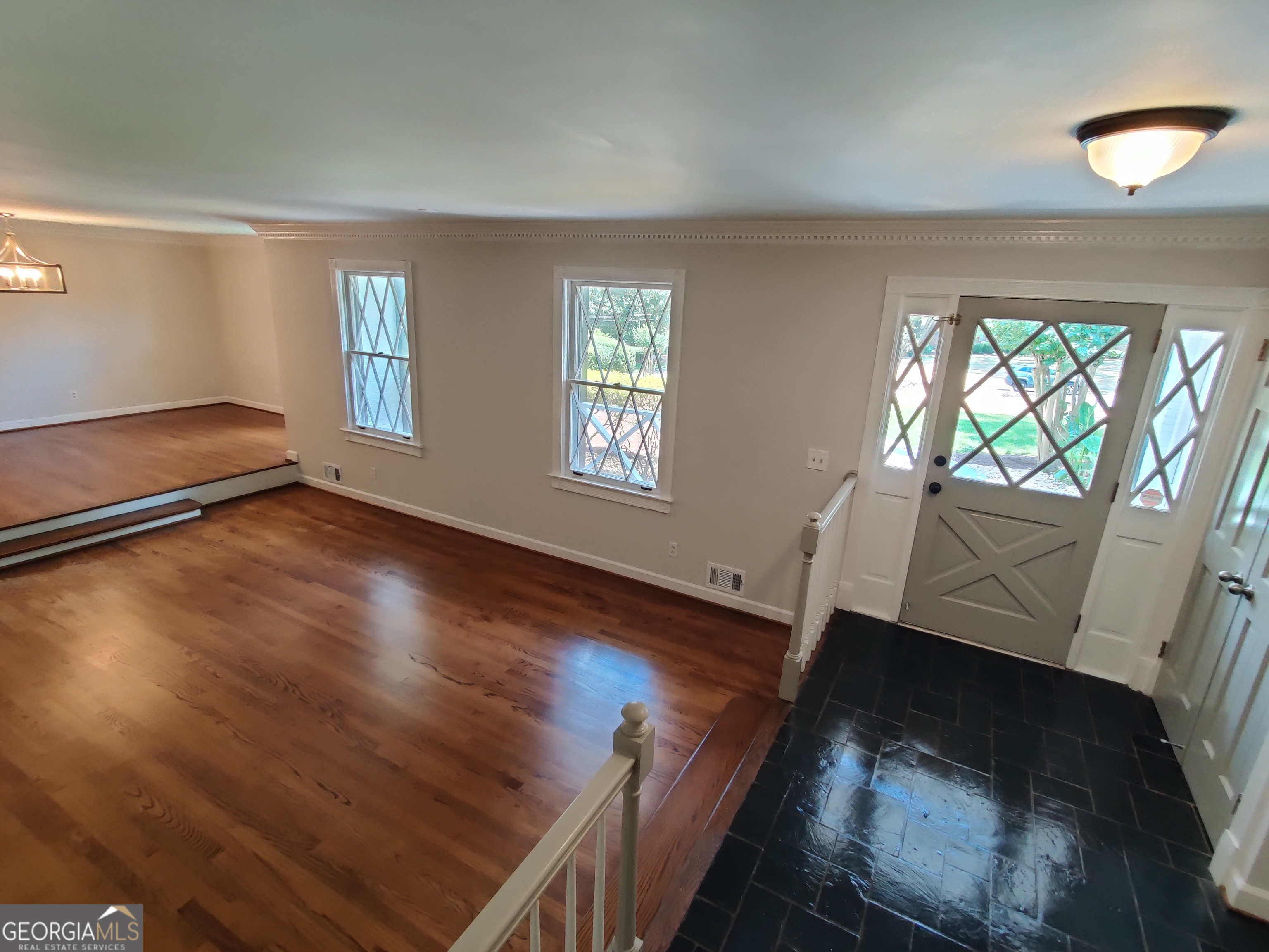 7640 Ryefield Drive Sandy Springs, GA 30350 - Photo 11 of 35
