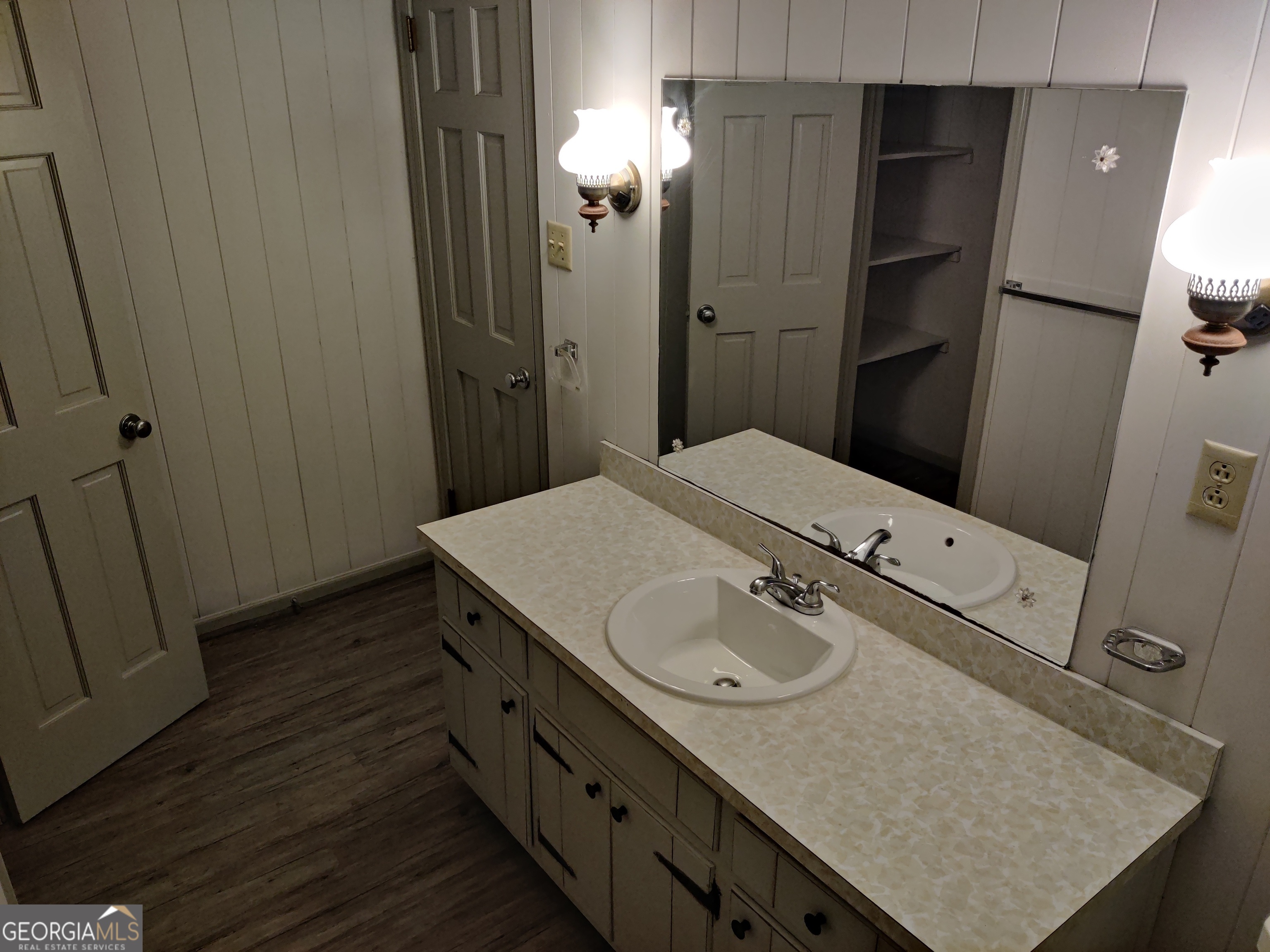 7640 Ryefield Drive Sandy Springs, GA 30350 - Photo 26 of 35