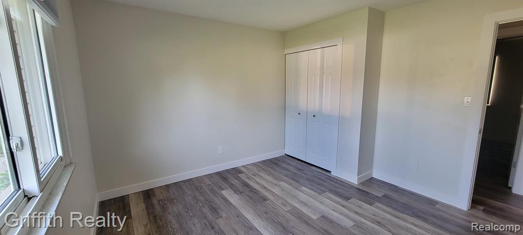 301 O'Doherty Road Brighton, MI 48116 - Photo 8 of 9