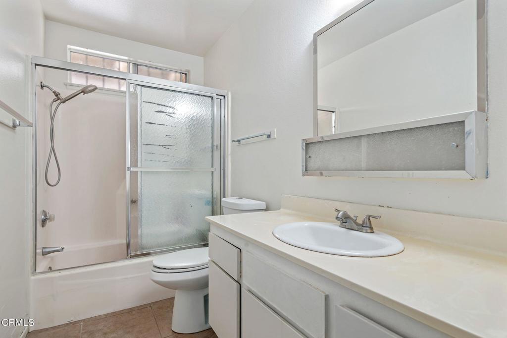 4221 Justin Way Oxnard, CA 93033 - Photo 26 of 37