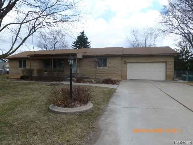 45280 Fairchild Road Macomb, MI 48042 - Photo 1 of 17 1.jpg