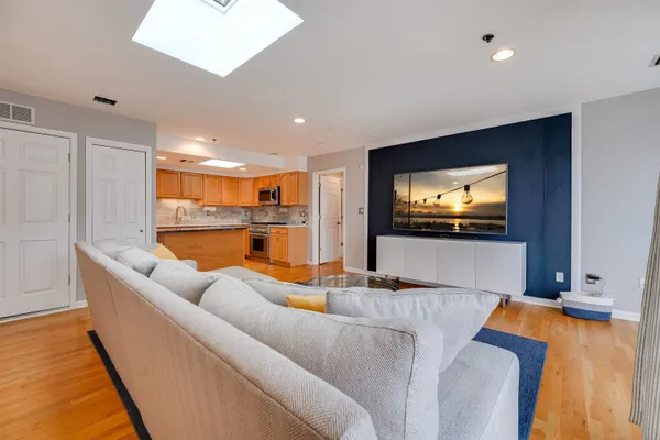 $5,500 | 321 Adams Street, Unit 7, Hoboken, NJ 07030