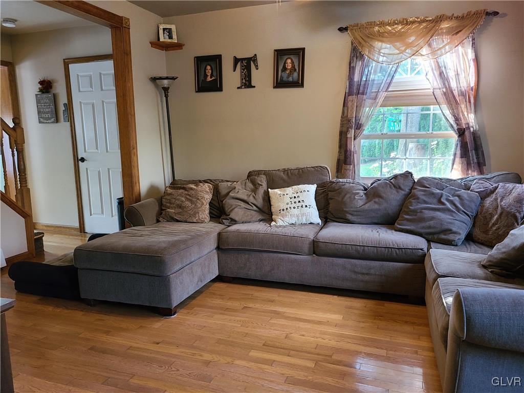 2452 Yost Road Bath, PA 18014 - Photo 11 of 20