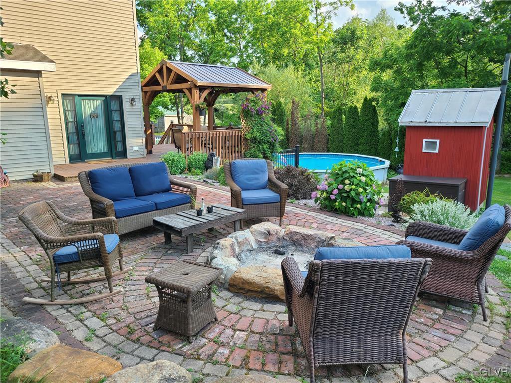 2452 Yost Road Bath, PA 18014 - Photo 4 of 20