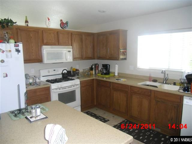 18311 Whitebark Court Reno, NV 89508 - Photo 4 of 12 Photo 4