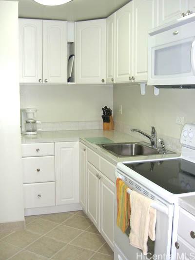 2572 Lemon Road, Unit 1106 Honolulu, HI 96815 - Photo 4 of 8