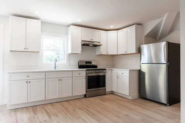 $2,500 | 71 Friend Street, Unit 4, Gloucester, MA 01930