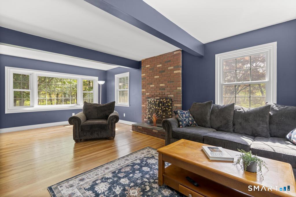 45 Ansonia Road Woodbridge, CT 06525 - Photo 11 of 23 living room