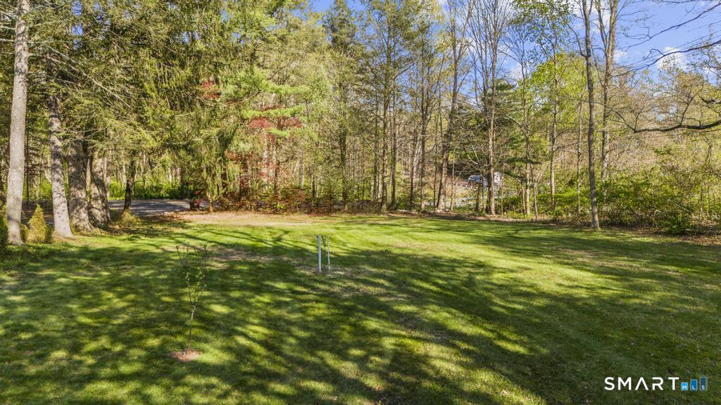 45 Ansonia Road Woodbridge, CT 06525 - Photo 22 of 23 backyard