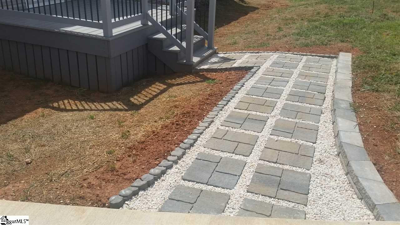 10 Langleaf Way Piedmont, SC 29673 - Photo 4 of 18