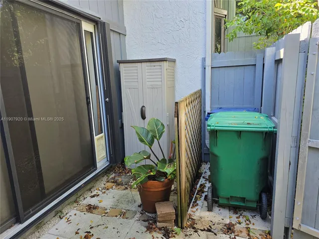 $2,500 | 11205 Southwest 114th Ln Circle, Unit 11205, Miami, FL 33176