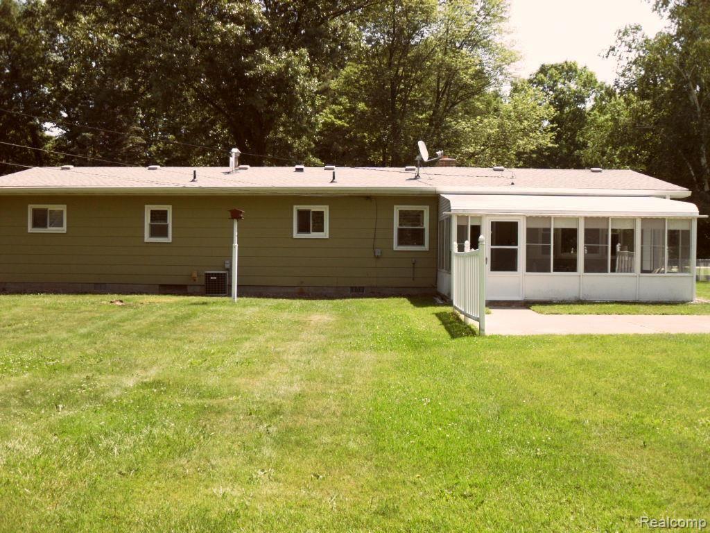 3583 Campbell Road North Street, MI 48049 - Photo 17 of 20 SDC12014.jpg