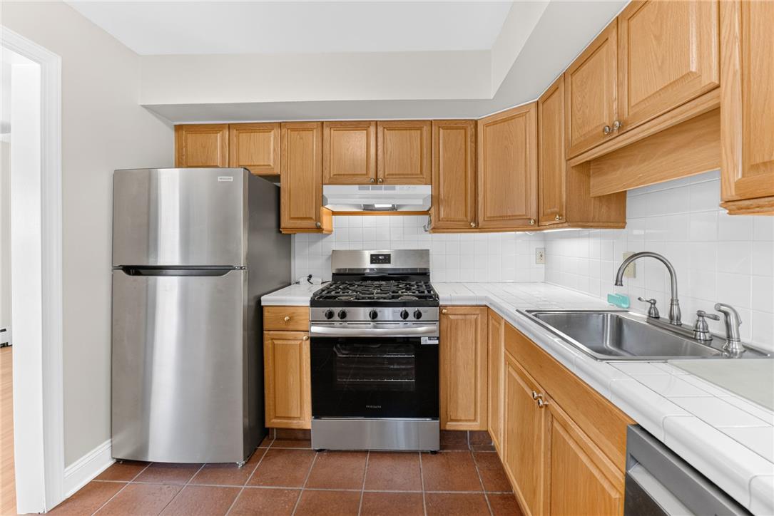 1349 Stanford Road Bethlehem, PA 18018 - Photo 11 of 31