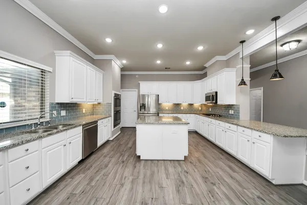 $3,600 | 2009 Amado Lane, League City, TX 77573