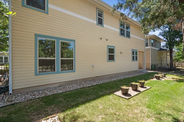 $2,400 | 11229 Avery Station Loop, Unit 36, Austin, TX 78717