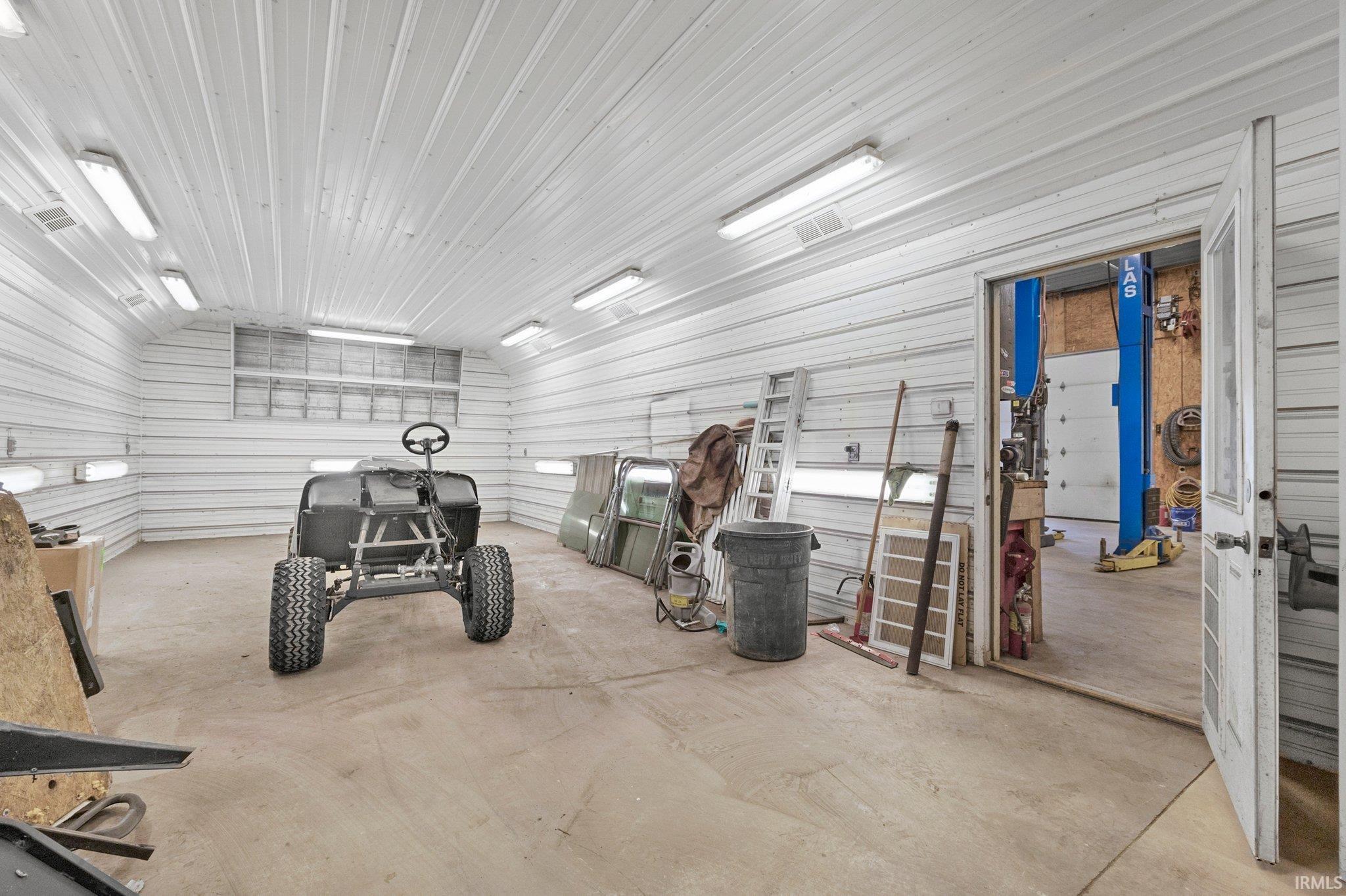 17818 Amstutz Road Leo, IN 46765 - Photo 13 of 36