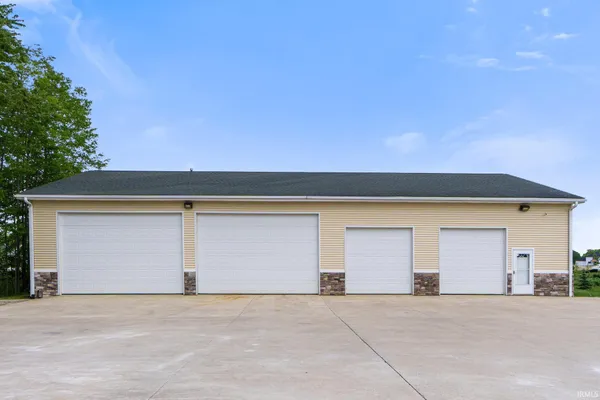 $1,195,000 | 17818 Amstutz Road, Leo, IN 46765