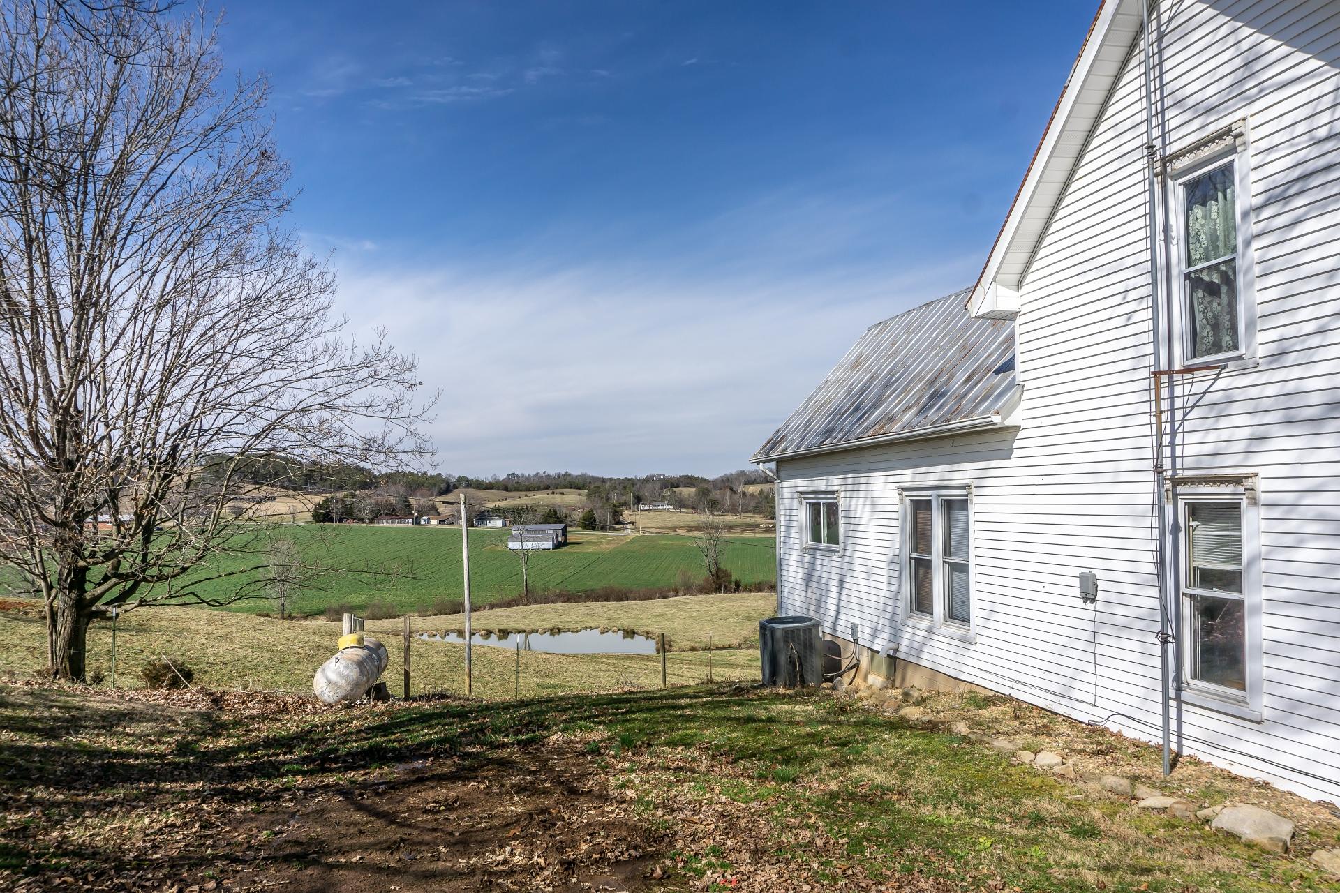 60 Red Hill Road Greeneville, TN 37743 - Photo 35 of 51 60RedHillG_039