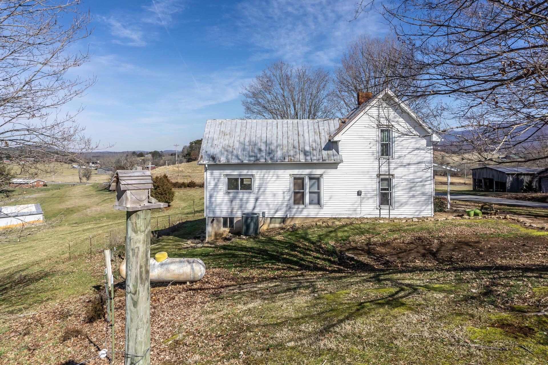 60 Red Hill Road Greeneville, TN 37743 - Photo 38 of 51 60RedHillG_042