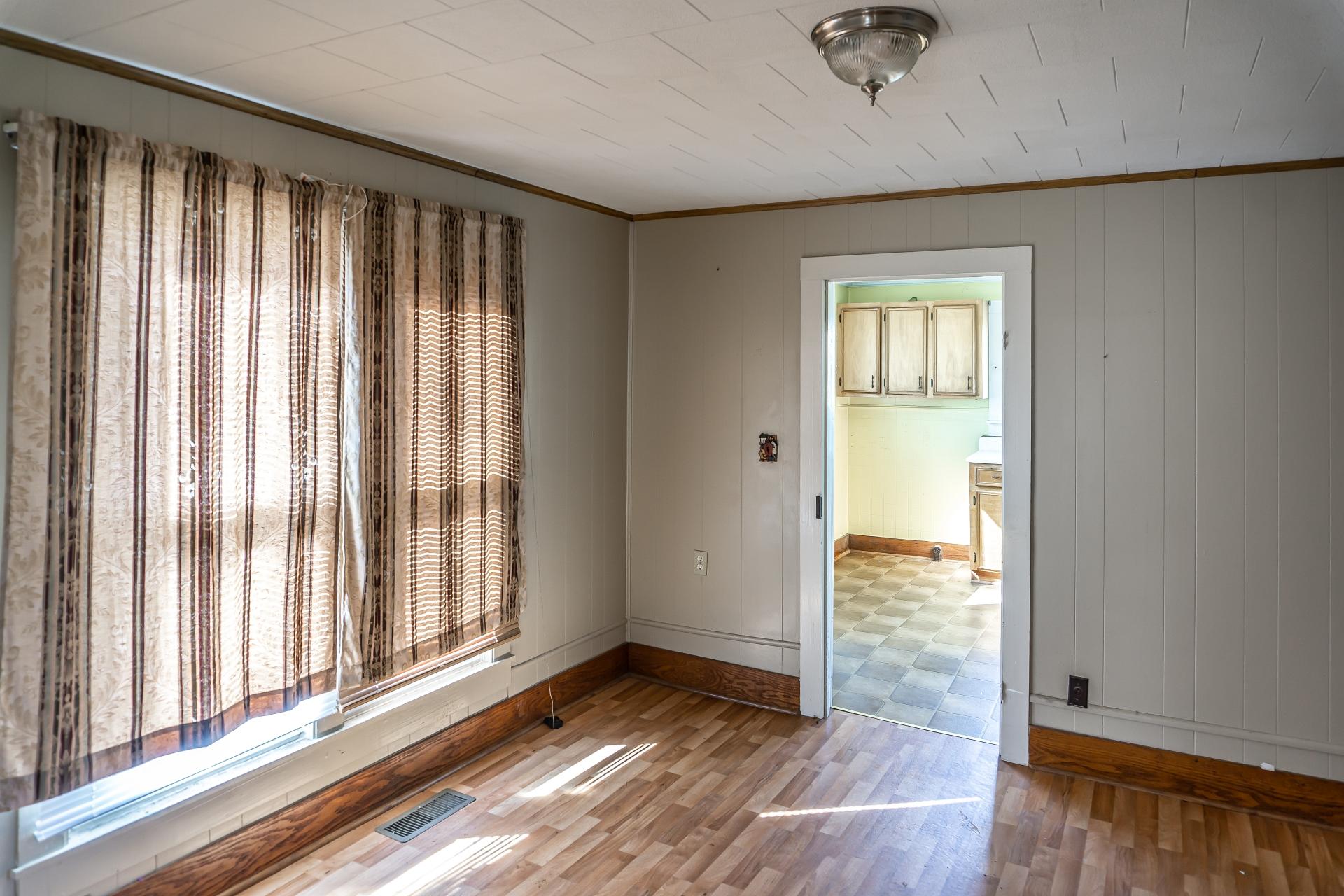 60 Red Hill Road Greeneville, TN 37743 - Photo 6 of 51 60RedHillG_005