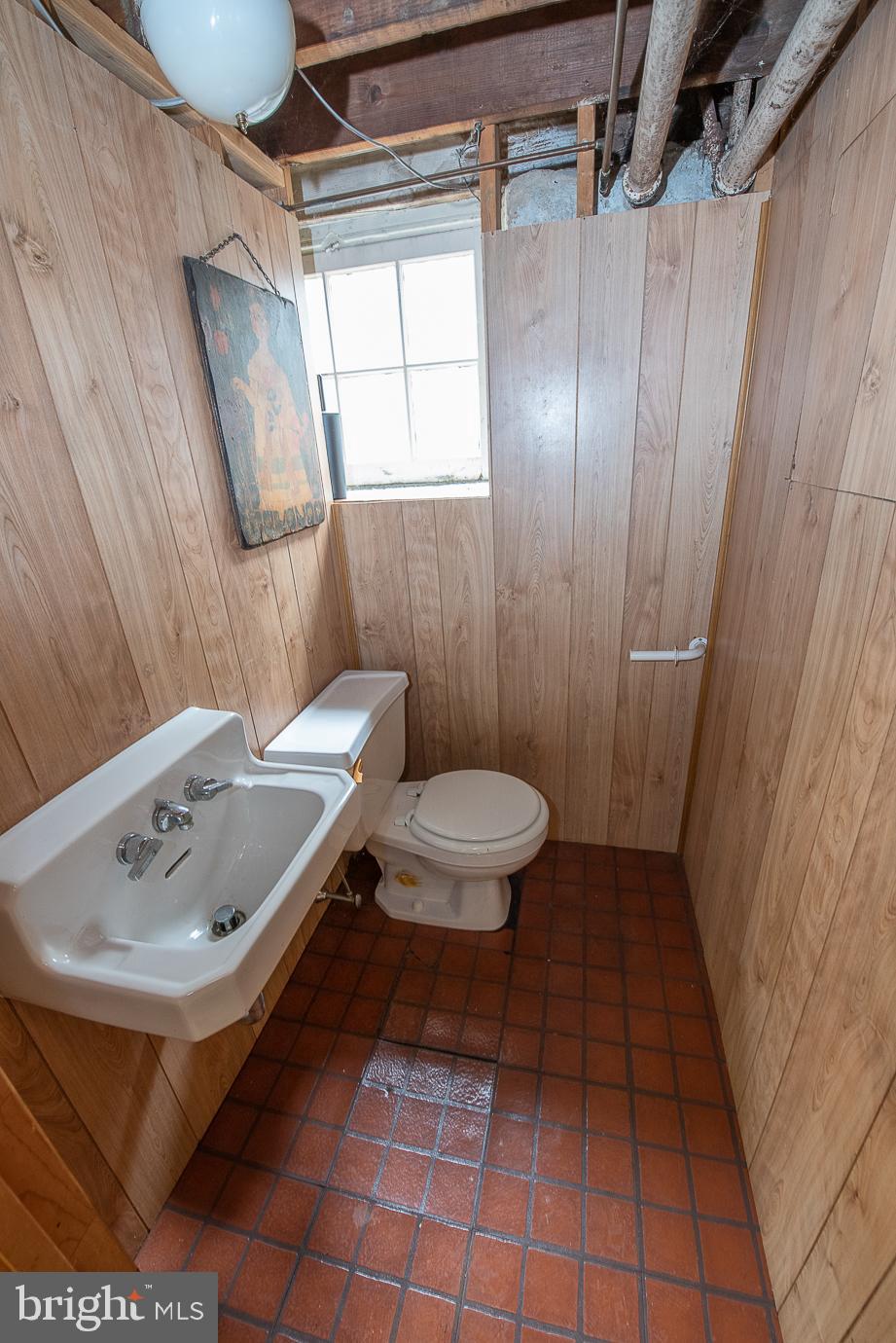 11 Mansfield Road Lansdowne, PA 19050 - Photo 35 of 44 Basement Half Bath