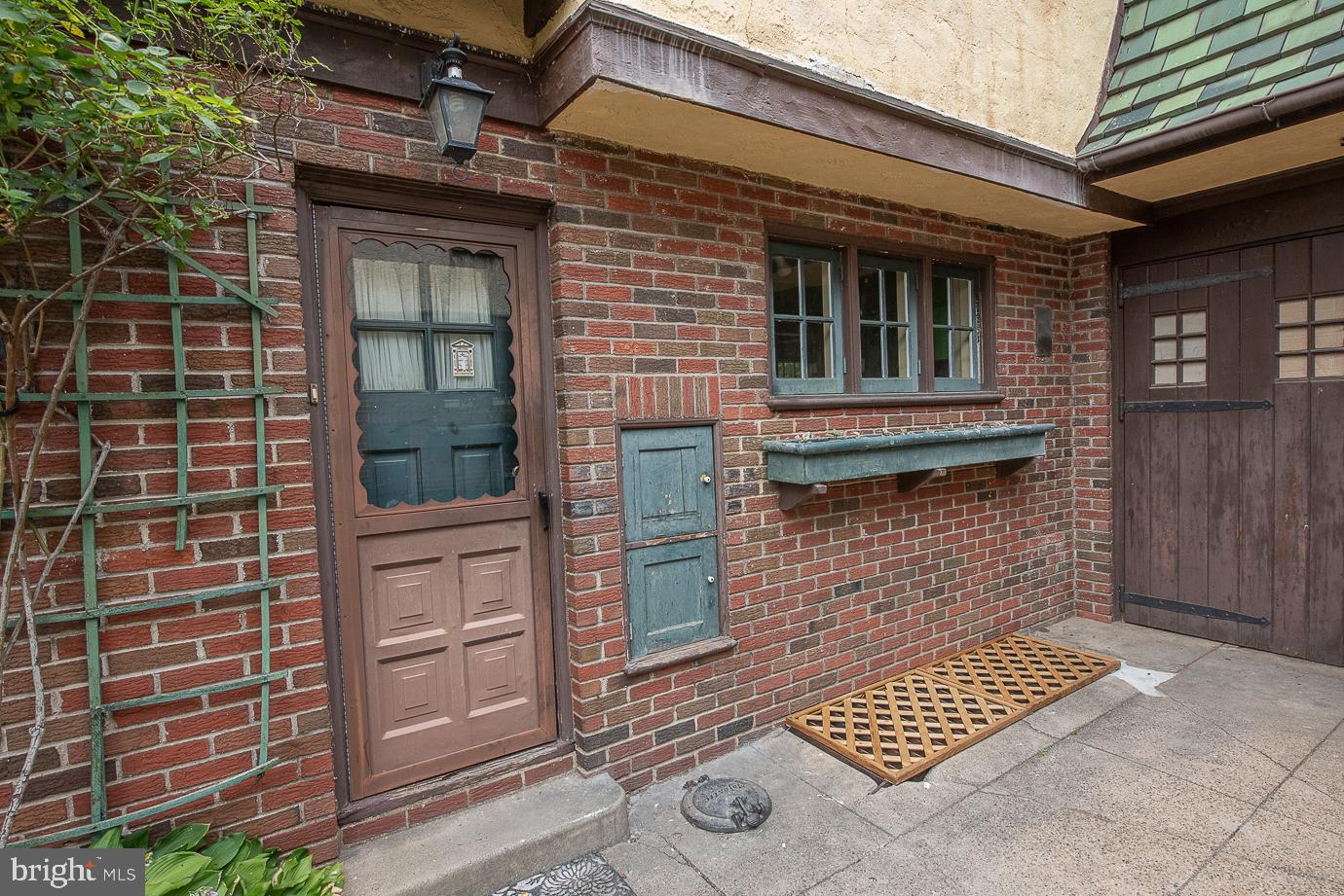 11 Mansfield Road Lansdowne, PA 19050 - Photo 38 of 44 Exterior Side Door leads to Kitchen