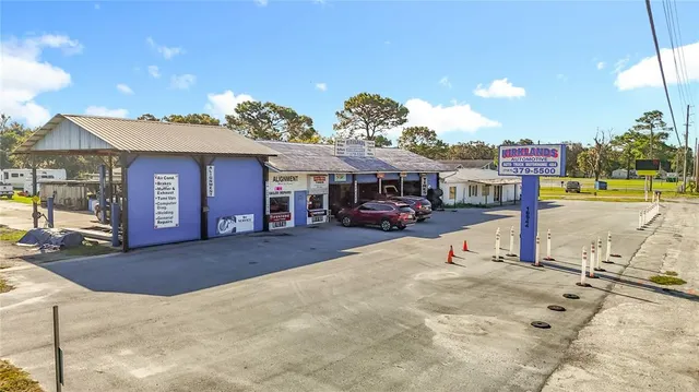 a view of a house with entertaining space