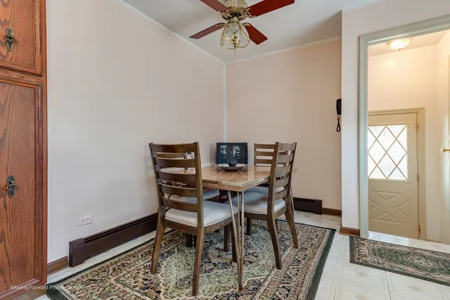 $359,900 | 10610 Essex Street, Westchester, IL 60154