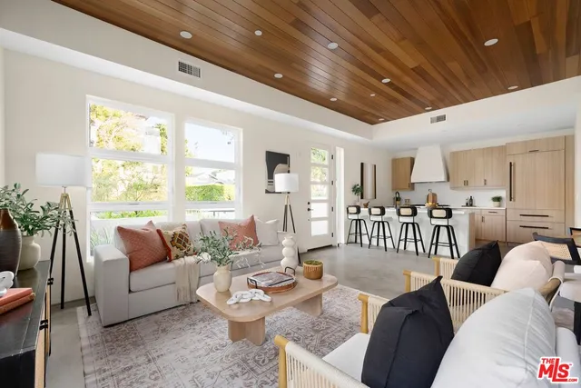 $1,599,000 | 1011 North Ogden Drive, Unit 101, West Hollywood, CA 90046