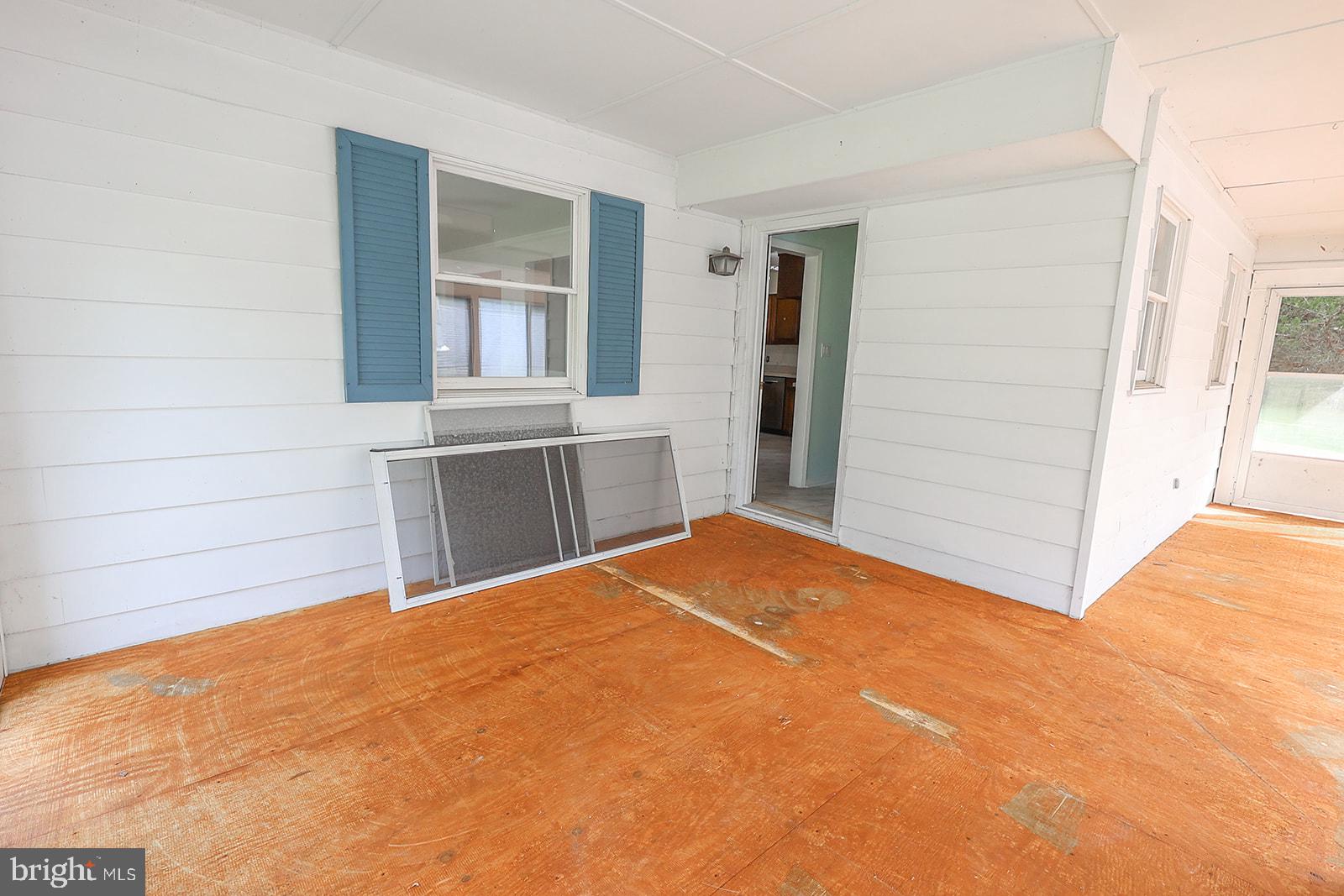 48146 Mallard View Lane St. Inigoes, MD 20684 - Photo 34 of 46 Bright and airy entryway awaits you.