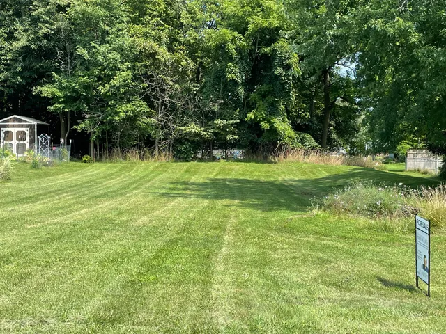 $19,900 | 924 Richard Avenue, Watervliet, MI 49098