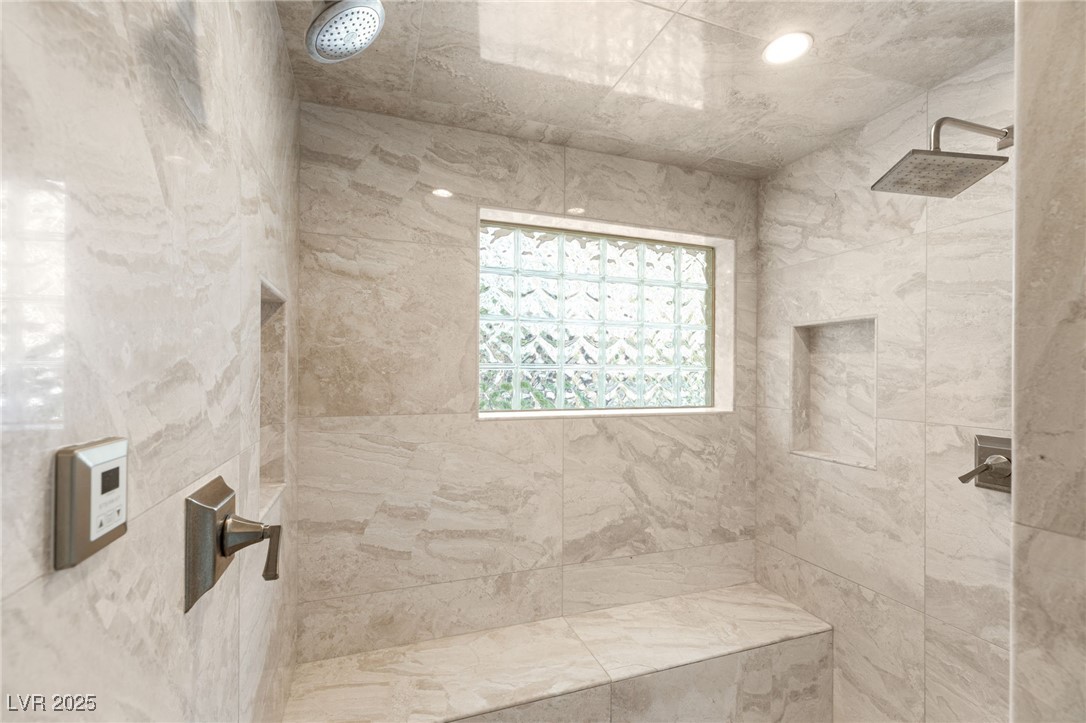 105 Quail Run Road Henderson, NV 89014 - Photo 28 of 88 Full bath with tiled shower