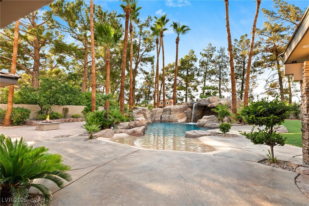 105 Quail Run Road Henderson, NV 89014 - Photo 58 of 88 View of pool with a patio