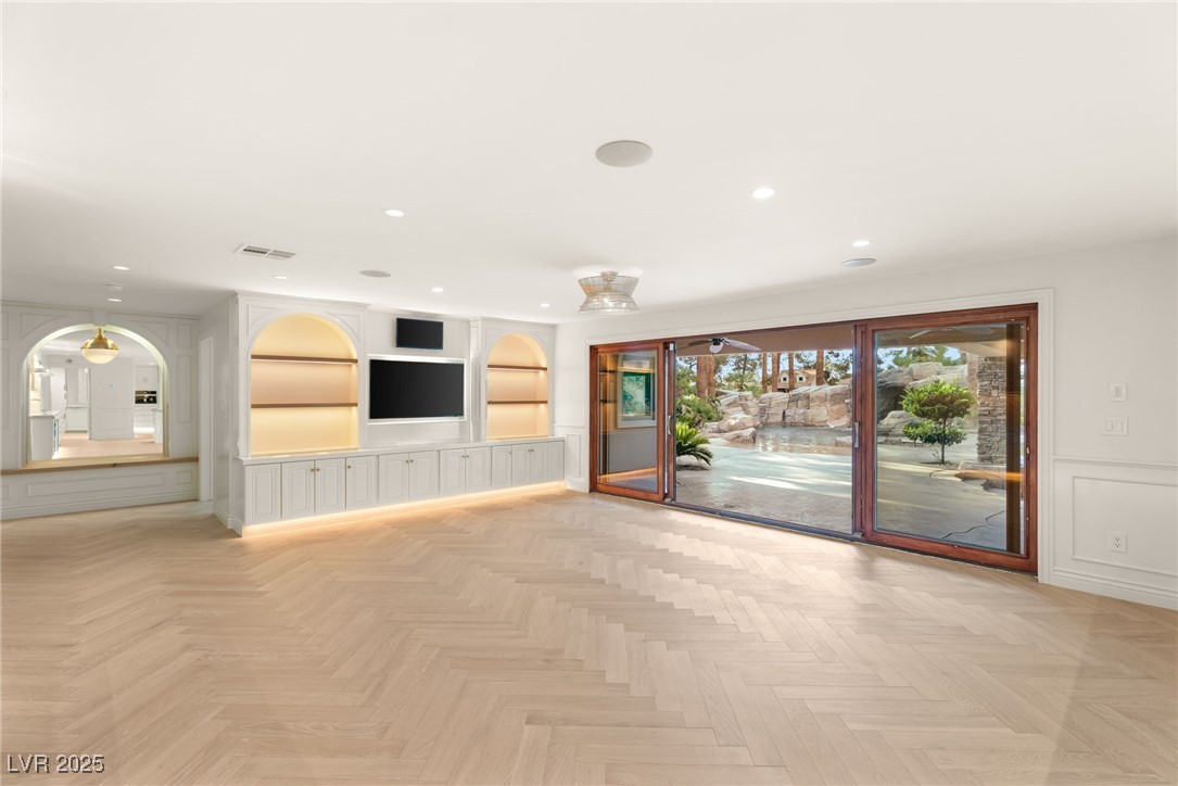 105 Quail Run Road Henderson, NV 89014 - Photo 6 of 88 Gallery Image 6
