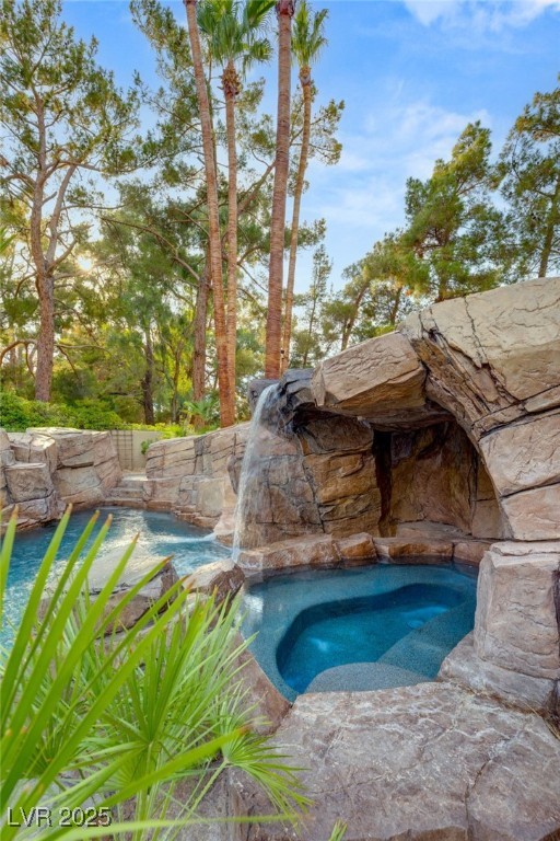 105 Quail Run Road Henderson, NV 89014 - Photo 63 of 88 View of pool