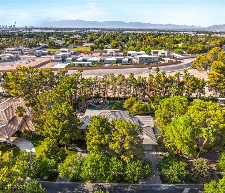 105 Quail Run Road Henderson, NV 89014 - Photo 83 of 88 Aerial view of residential area with a mountain ba