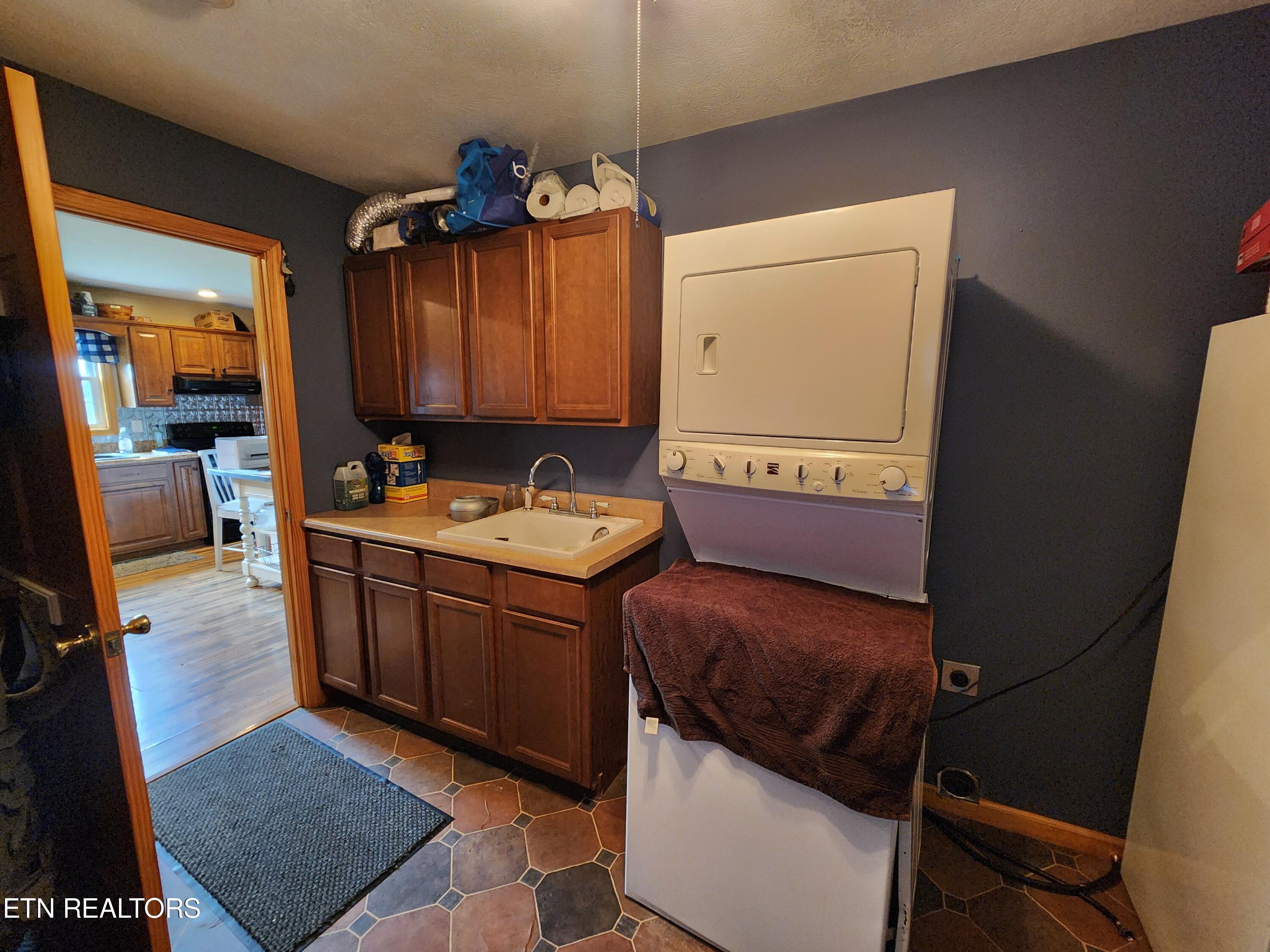 2606 Sandy Ridge Road Jonesville, VA 24263 - Photo 19 of 25 20240612_155436