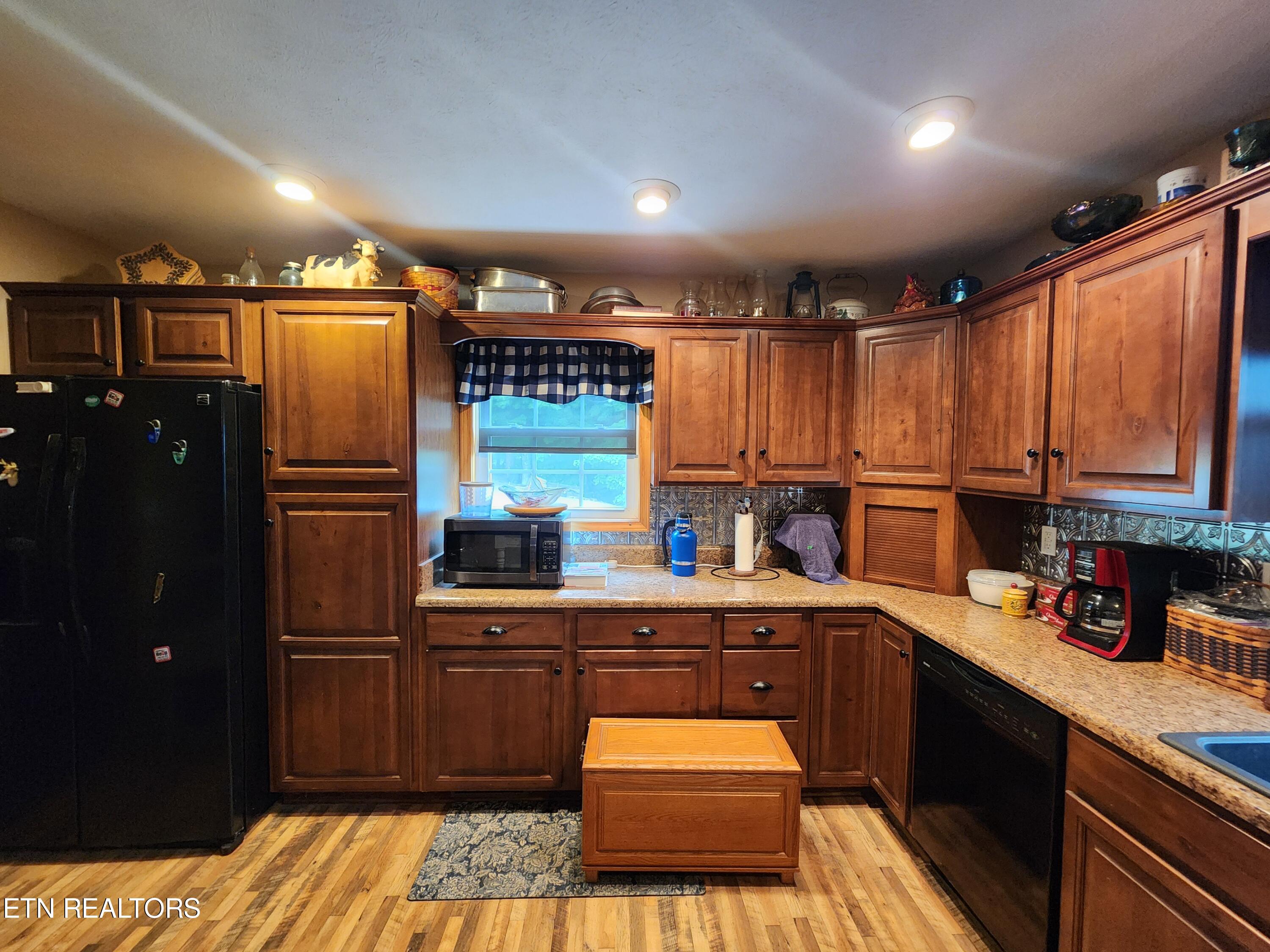 2606 Sandy Ridge Road Jonesville, VA 24263 - Photo 7 of 25 20240612_155327