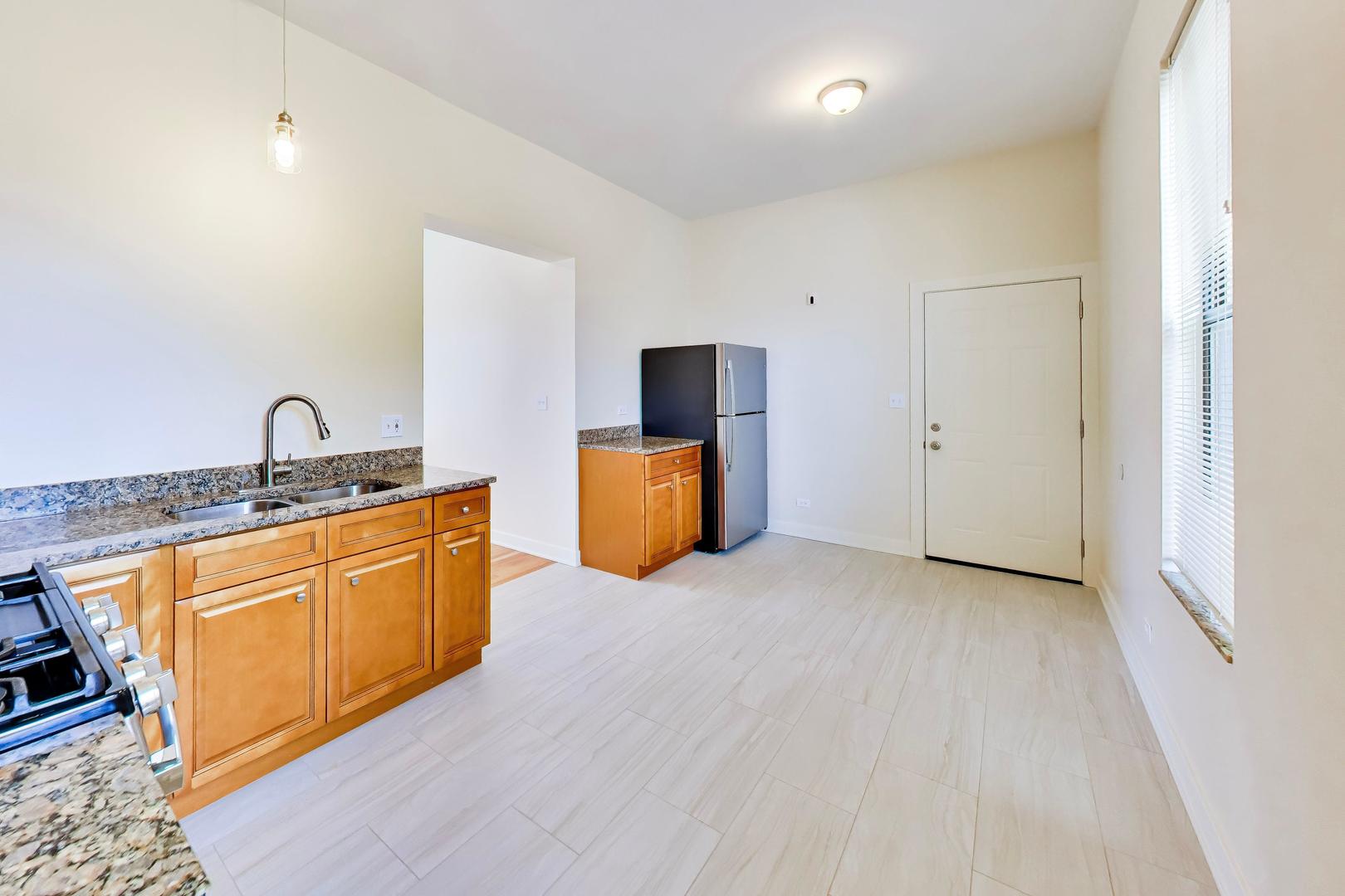 3201 South Normal Avenue, Unit 2F Chicago, IL 60616 - Photo 7 of 14
