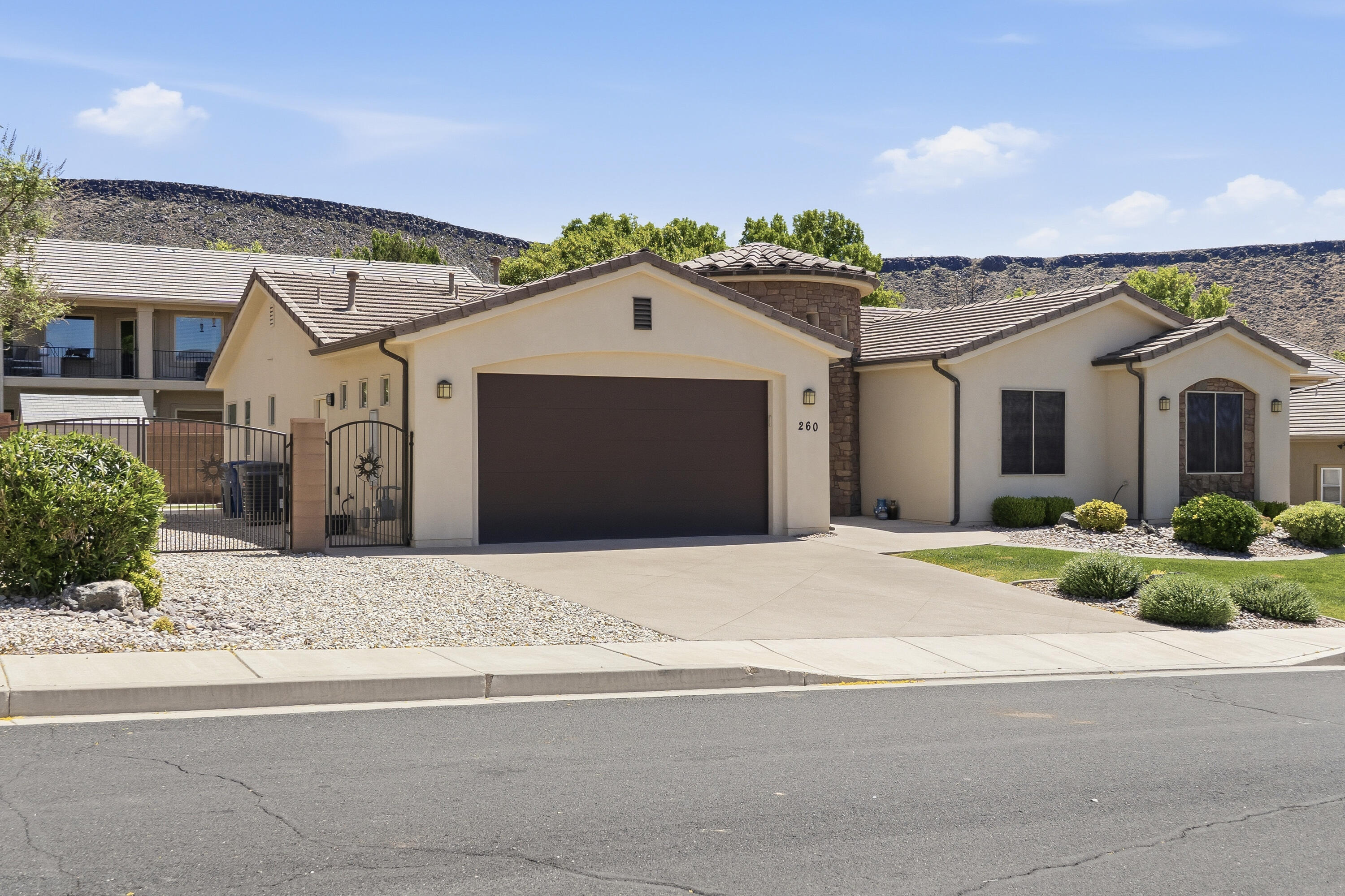 260 North 1240 West St. George, UT 84770 - Photo 4 of 32 DSC04449