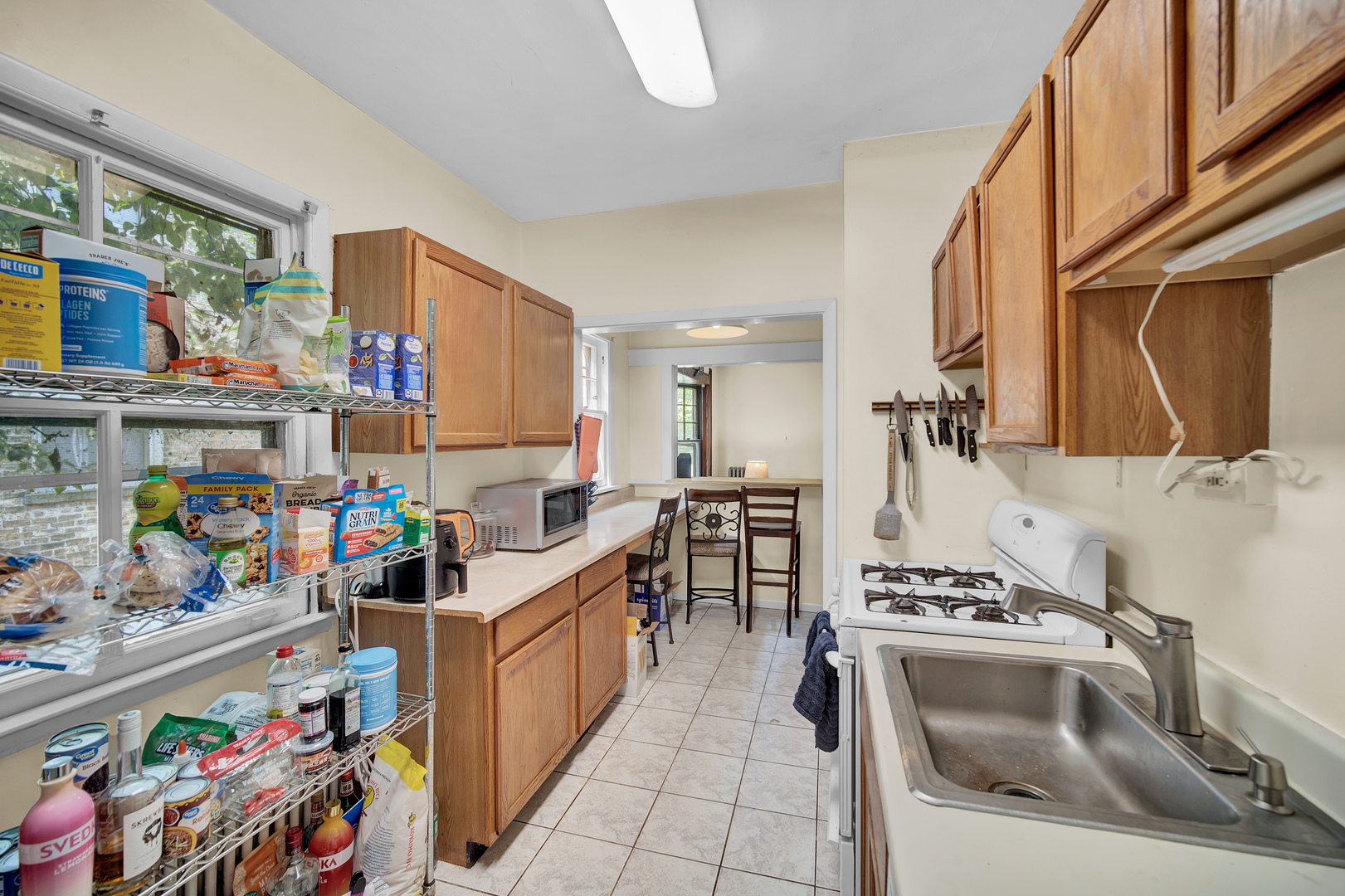 2303 Ridge Avenue Evanston, IL 60201 - Photo 5 of 19 Gallery Image 5