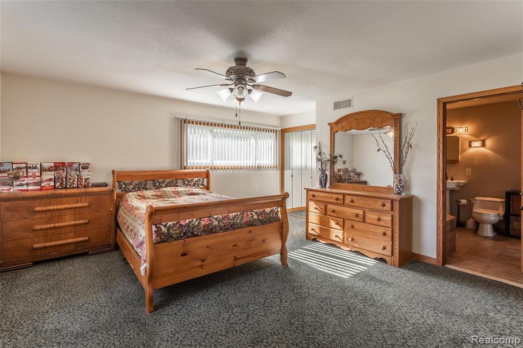 22675 Waltz Road New Boston, MI 48164 - Photo 26 of 48