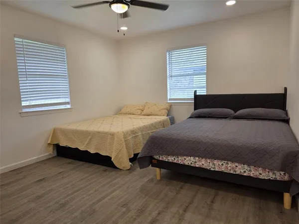 $1,550 | 853 Broadway Avenue, Unit B, Euless, TX 76040