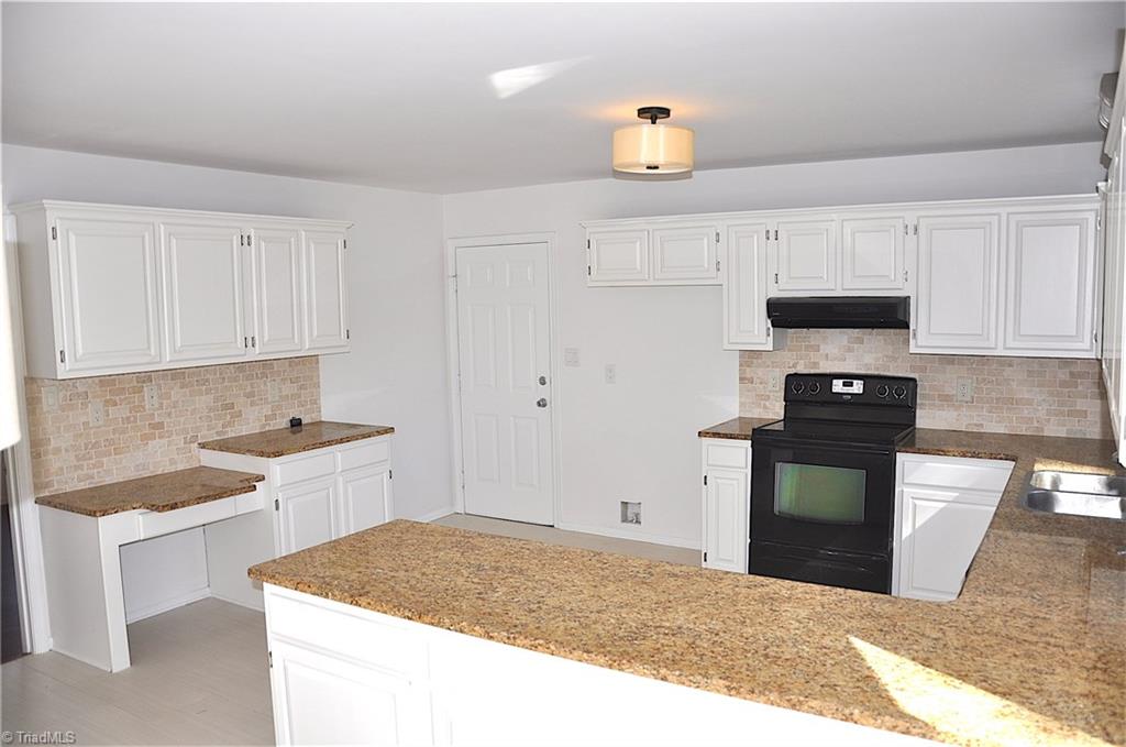 2815 Pickering Road Greensboro, NC 27407 - Photo 12 of 20 Gallery Image 12
