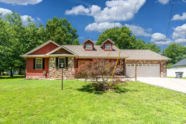 $250,000 | 1106 Marion Street, Carterville, IL 62918