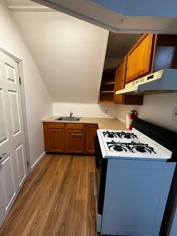 $1,400 | 11 Harmony Street, Unit 3, New Bedford, MA 02744