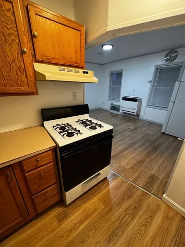 $1,400 | 11 Harmony Street, Unit 3, New Bedford, MA 02744