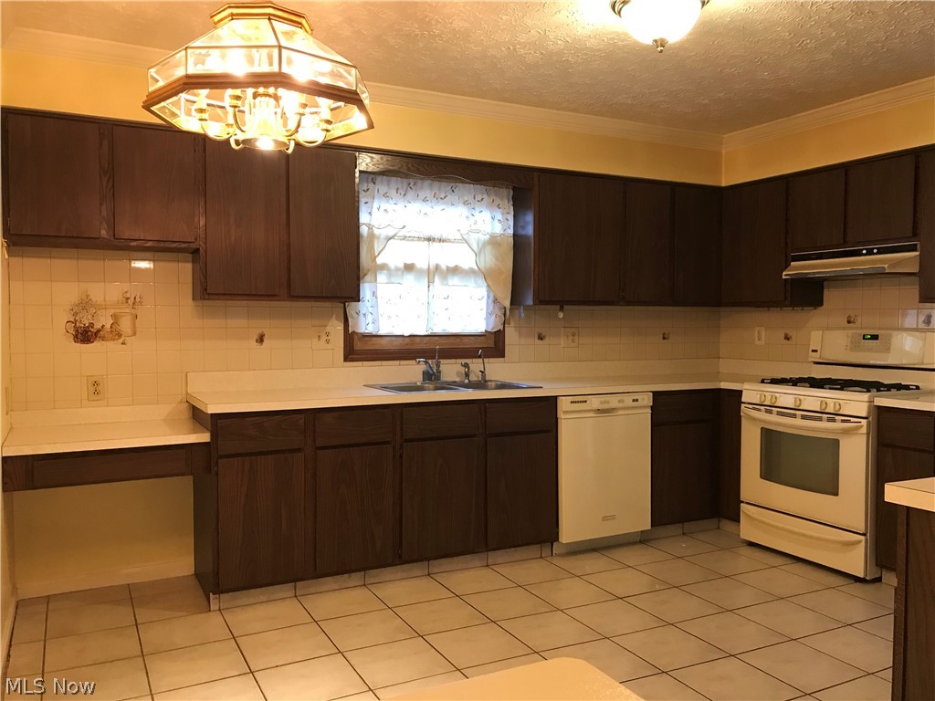 1136 Remsen Road Medina, OH 44256 - Photo 9 of 31