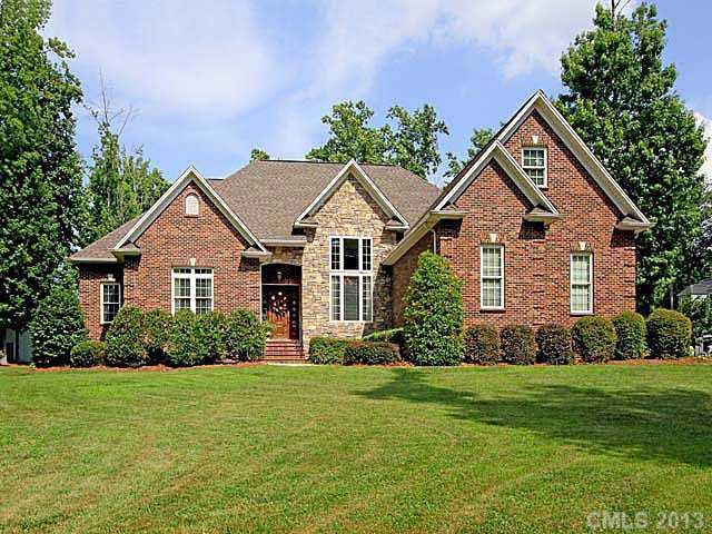 8100 Windsong Road Denver, NC 28037 - Photo 1 of 16 Gallery Image 1